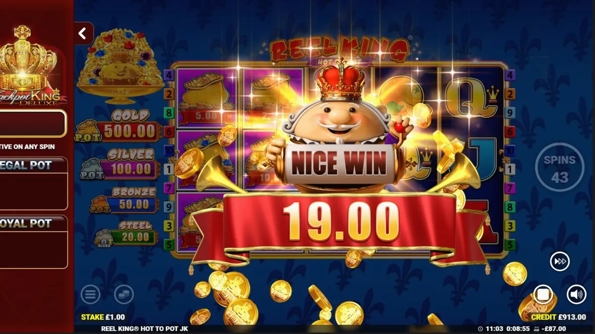 Tampilan visual slot Reel King: Hot to Pot dengan simbol buah dan mahkota emas